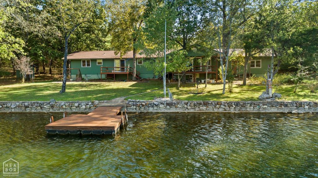 11 Awi Trail, Cherokee Village, AR 72529