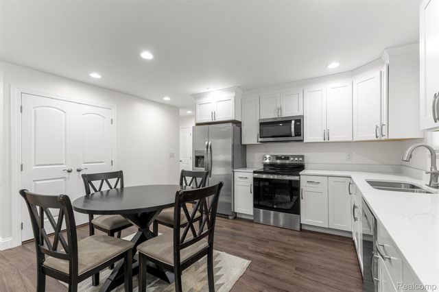 28202 Fortson Lane, Inkster, MI 48141