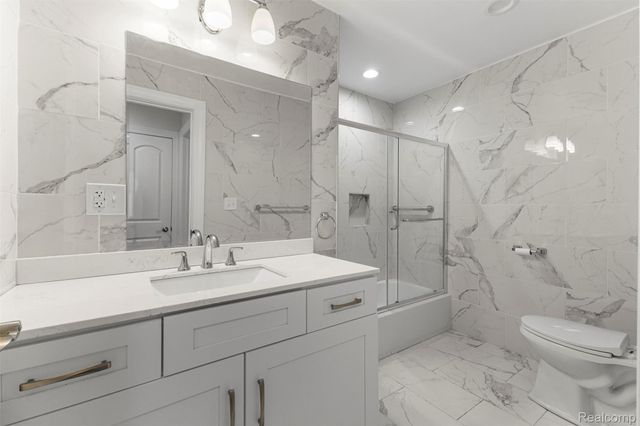 28202 Fortson Lane, Inkster, MI 48141