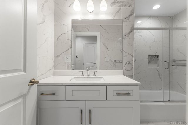 28202 Fortson Lane, Inkster, MI 48141