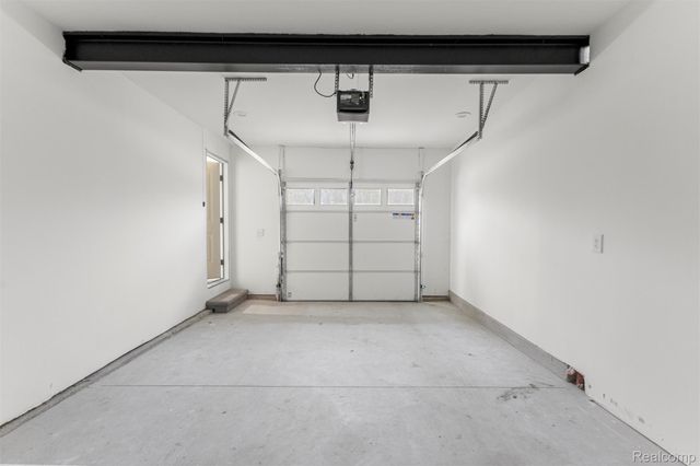 28202 Fortson Lane, Inkster, MI 48141