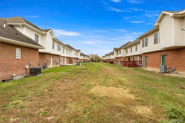 28202 Fortson Lane, Inkster, MI 48141