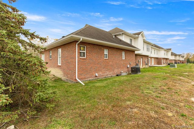 28202 Fortson Lane, Inkster, MI 48141