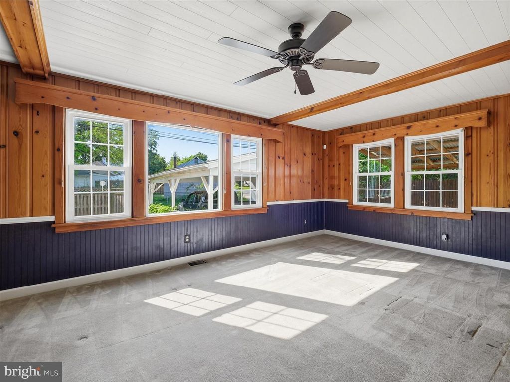 Image 16 of property listing at 1148 HAMILTON BLVD, Hagerstown, MD 21742