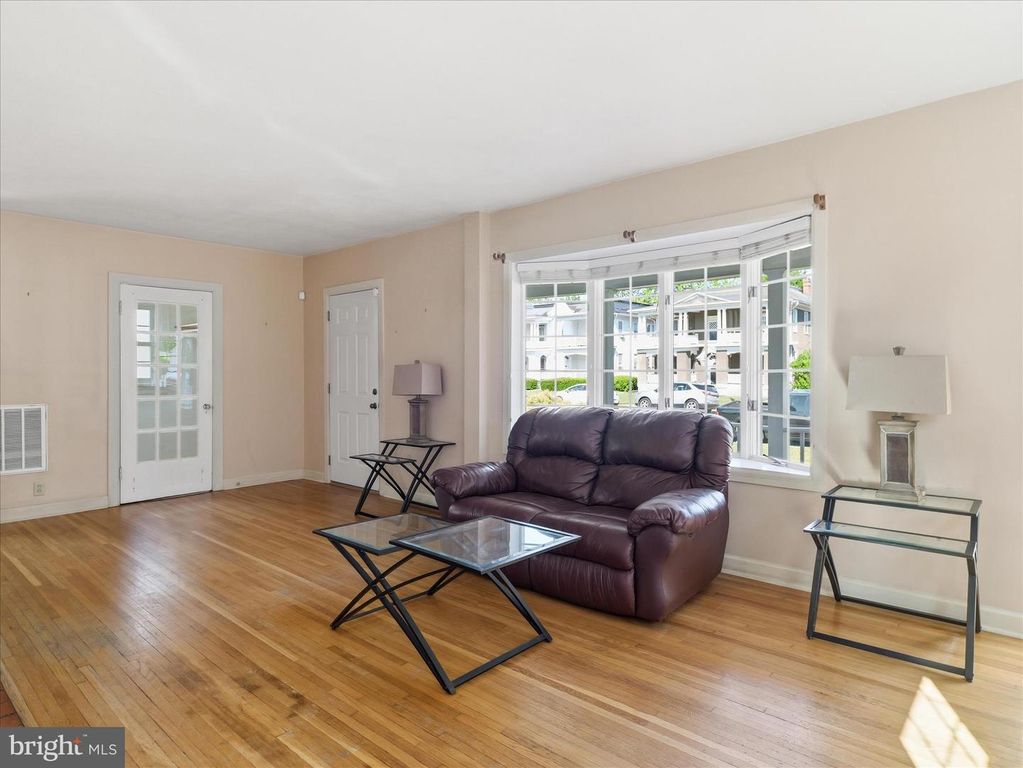 Image 19 of property listing at 1148 HAMILTON BLVD, Hagerstown, MD 21742