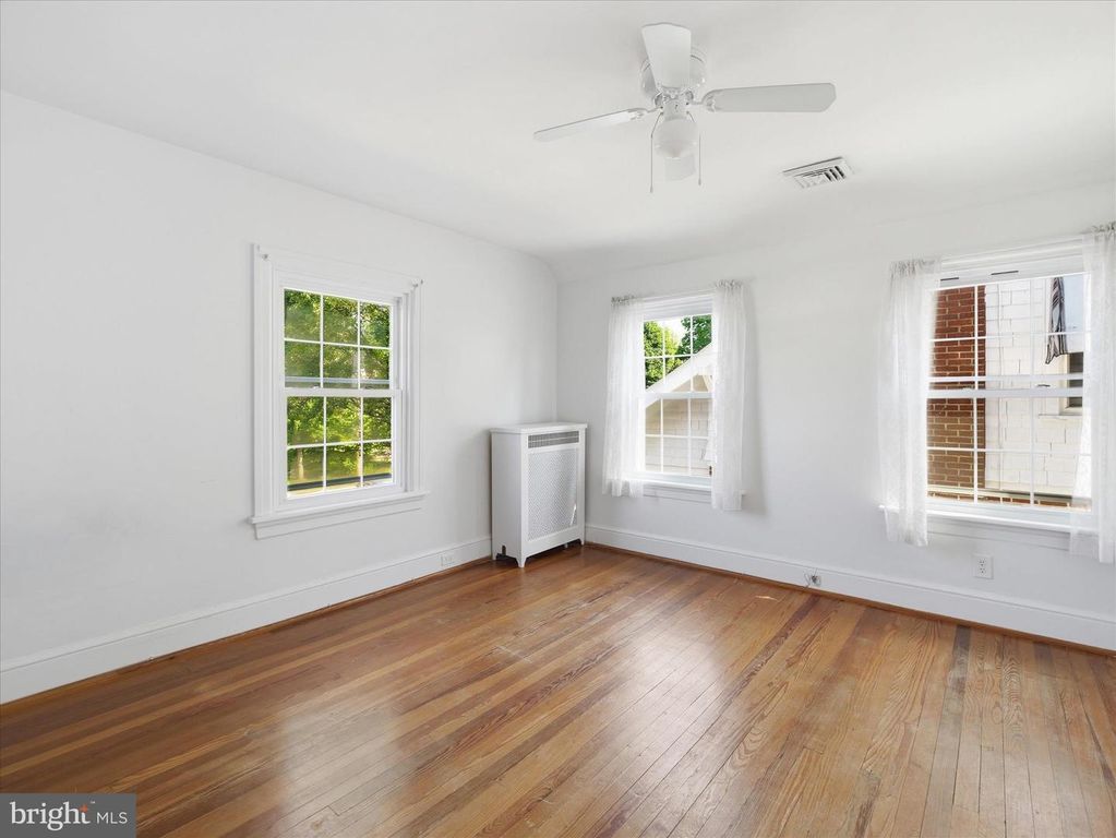 Image 25 of property listing at 1148 HAMILTON BLVD, Hagerstown, MD 21742
