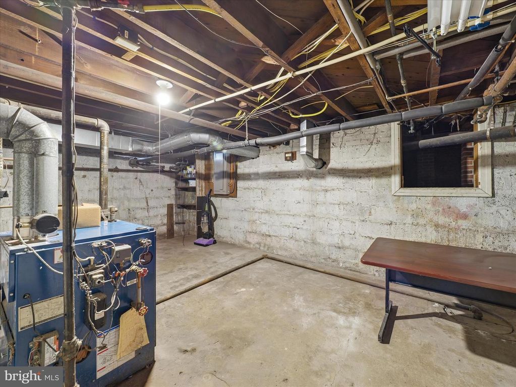 Image 41 of property listing at 1148 HAMILTON BLVD, Hagerstown, MD 21742