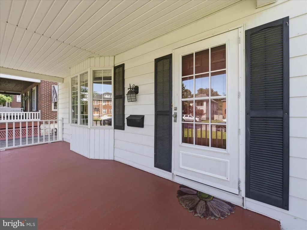 Image 5 of property listing at 1148 HAMILTON BLVD, Hagerstown, MD 21742