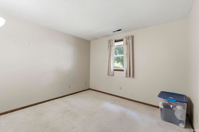 1725 Cambrian Place, Fort Wayne, IN 46804