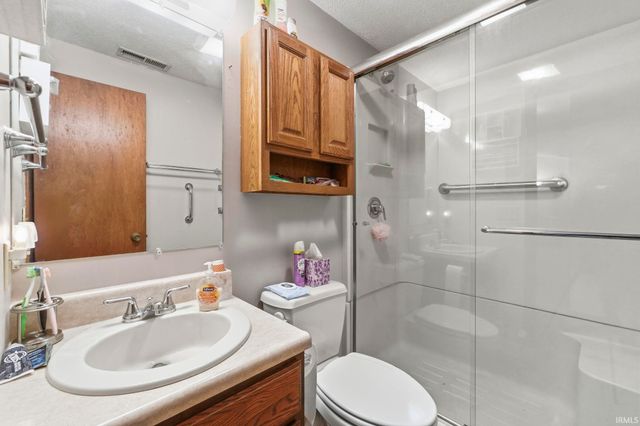 1725 Cambrian Place, Fort Wayne, IN 46804