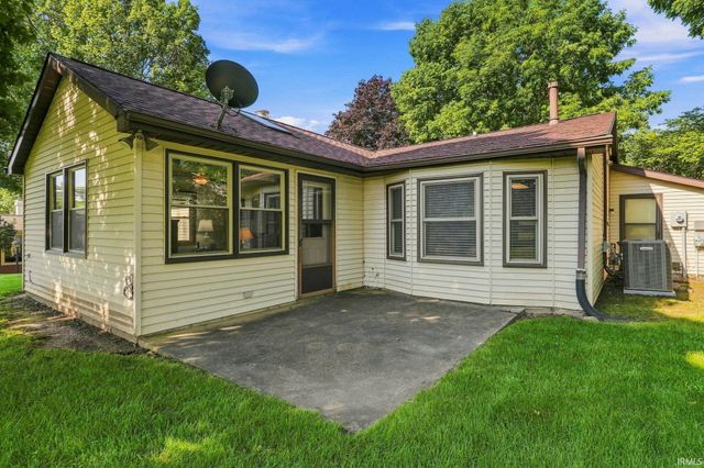 1725 Cambrian Place, Fort Wayne, IN 46804