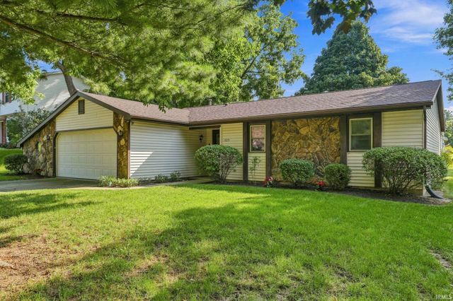 1725 Cambrian Place, Fort Wayne, IN 46804