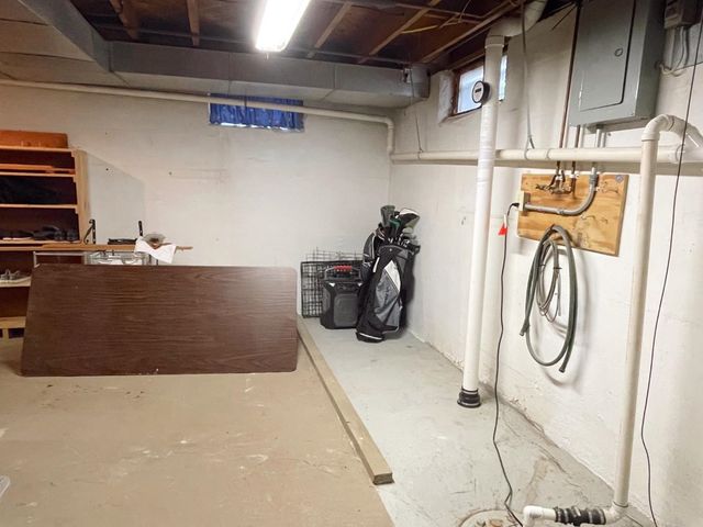 724 E Republic Ave, Salina, KS 67401