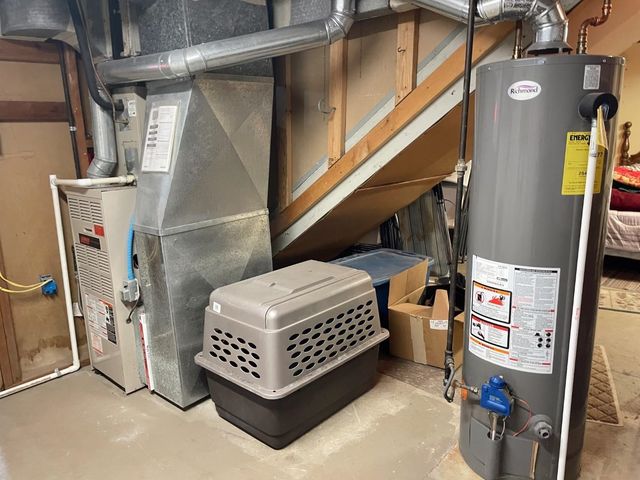 724 E Republic Ave, Salina, KS 67401