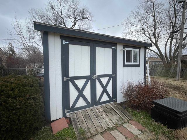 724 E Republic Ave, Salina, KS 67401