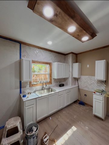 1046 Paso Hondo, San Antonio, TX 78202