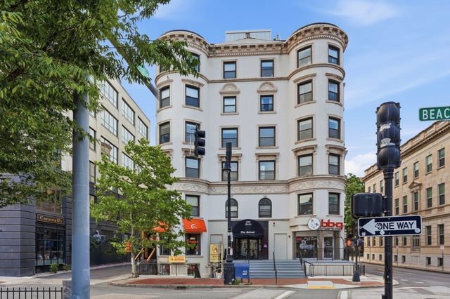 636 Beacon St 206, Boston, MA 02215