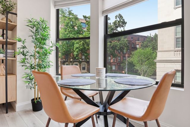 636 Beacon St 206, Boston, MA 02215