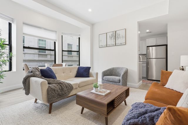 636 Beacon St 206, Boston, MA 02215