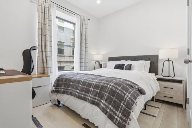 636 Beacon St 206, Boston, MA 02215