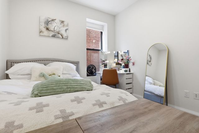 636 Beacon St 206, Boston, MA 02215