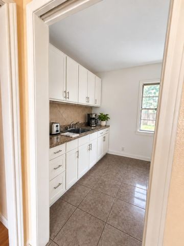 3714 Wyoming Street, Houston, TX 77021