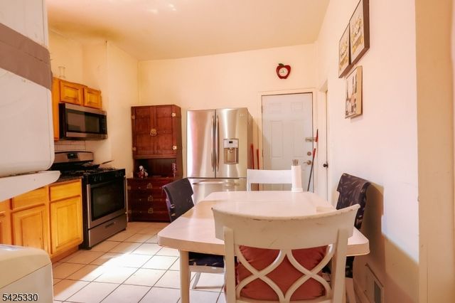 581 S 17Th St, Newark City, NJ 07103