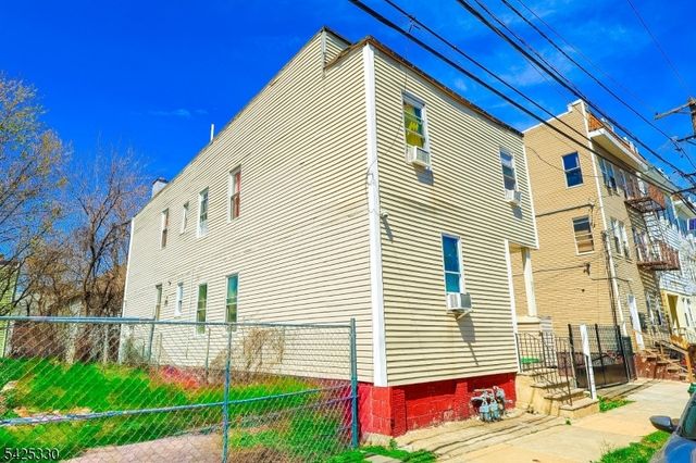 581 S 17Th St, Newark City, NJ 07103