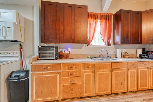 11 25th Street, Greer, SC 29651