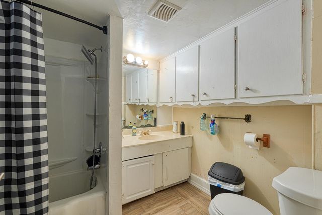 11 25th Street, Greer, SC 29651