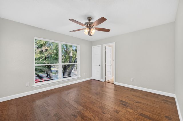 801 Highwoods Trail, Fort Worth, TX 76112