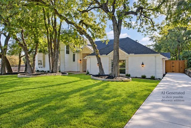 801 Highwoods Trail, Fort Worth, TX 76112
