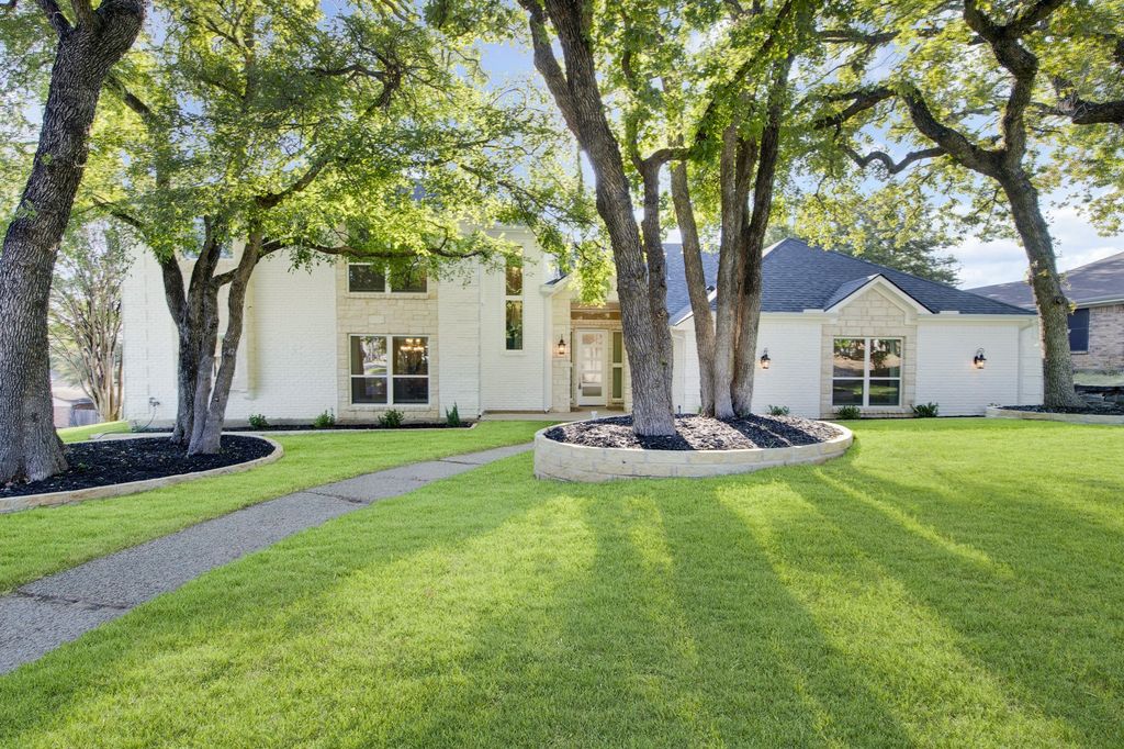 801 Highwoods Trail, Fort Worth, TX 76112 — photo 3