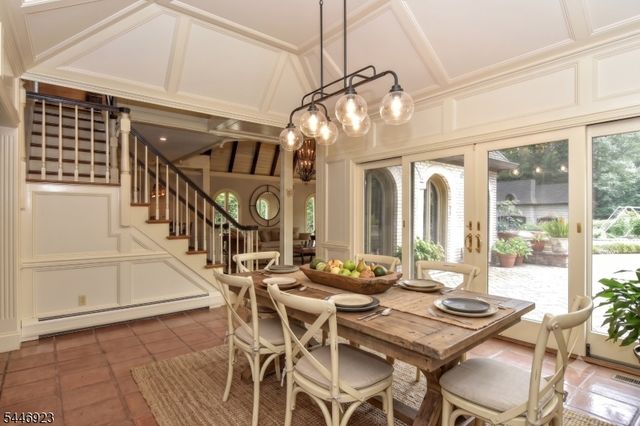 21 Baldwin Rd, Saddle River Boro, NJ 07458