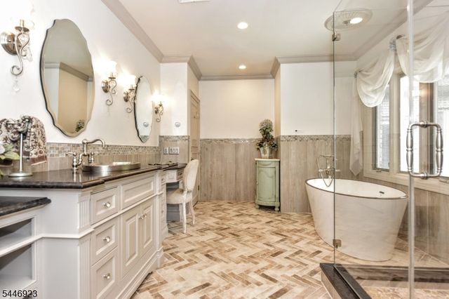21 Baldwin Rd, Saddle River Boro, NJ 07458