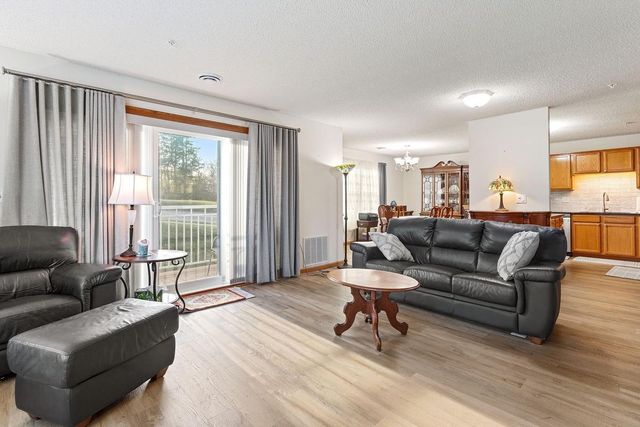 2231 Penn Place 201, North Saint Paul, MN 55109