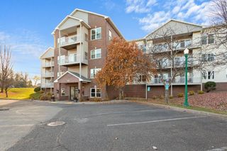 2231 Penn Place 201, North Saint Paul, MN 55109