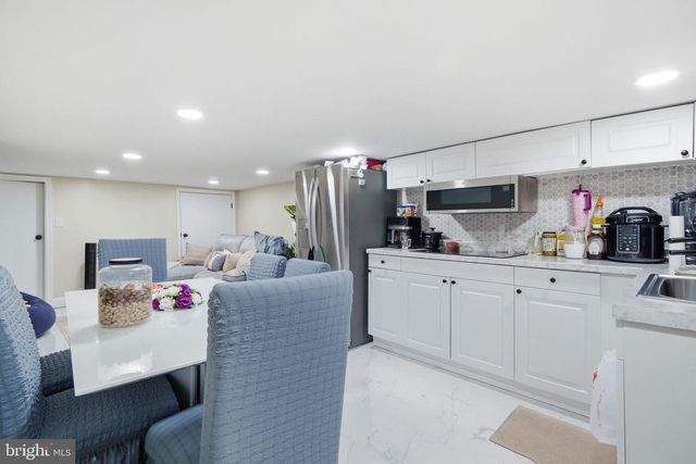 108 NEW HOLLAND, Reading, PA 19607