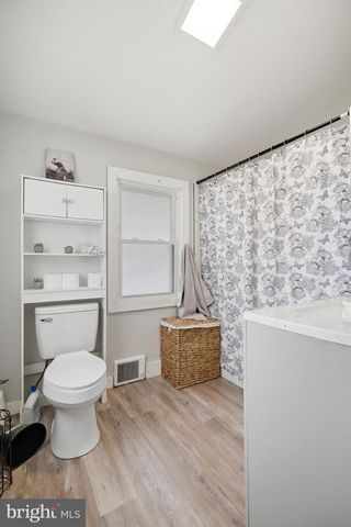 108 NEW HOLLAND, Reading, PA 19607