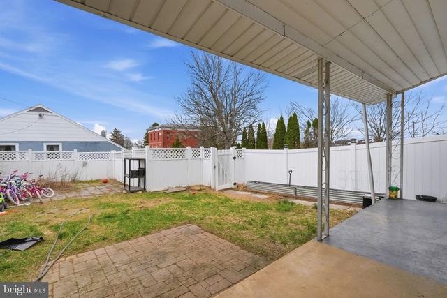 108 NEW HOLLAND, Reading, PA 19607