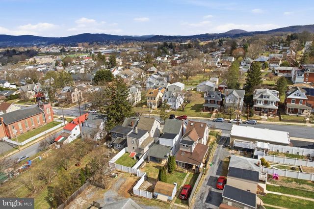 108 NEW HOLLAND, Reading, PA 19607