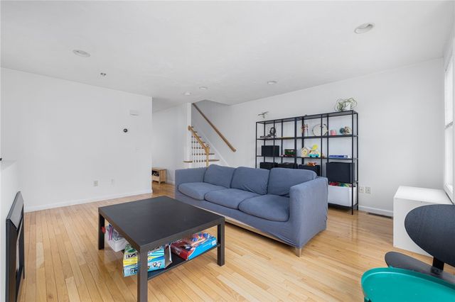 26 7th Street 1, Providence, RI 02906