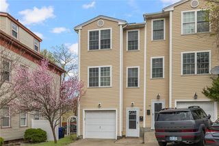 26 7th Street 1, Providence, RI 02906