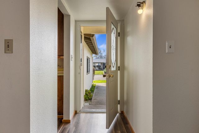 713 Pio Pica Ave, Stockton, CA 95210