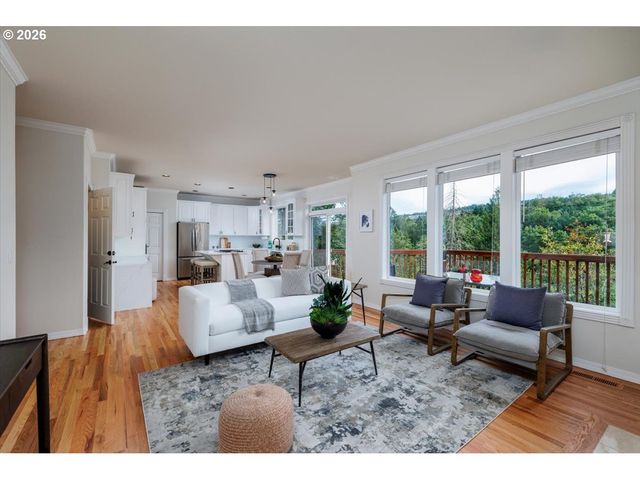 9711 Nw ENGLEMAN St, Portland, OR 97229