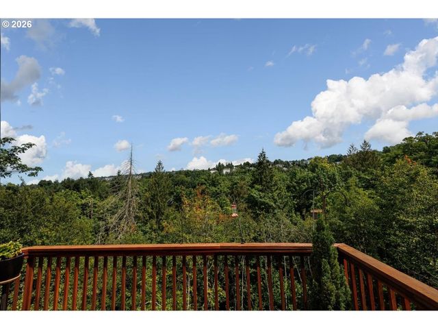 9711 Nw ENGLEMAN St, Portland, OR 97229