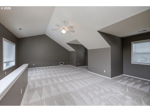 9711 Nw ENGLEMAN St, Portland, OR 97229