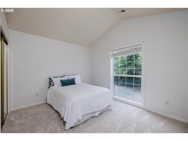 9711 Nw ENGLEMAN St, Portland, OR 97229