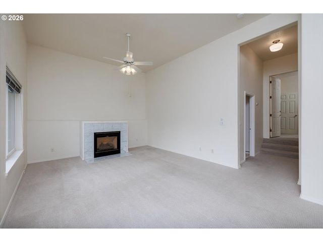 9711 Nw ENGLEMAN St, Portland, OR 97229