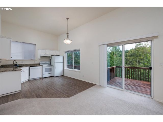 9711 Nw ENGLEMAN St, Portland, OR 97229